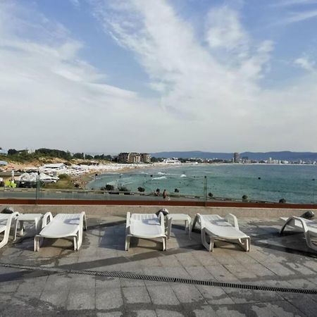 Апартамент У Моря В К-С Paradiso В Г. Несебър Apartamento Exterior foto